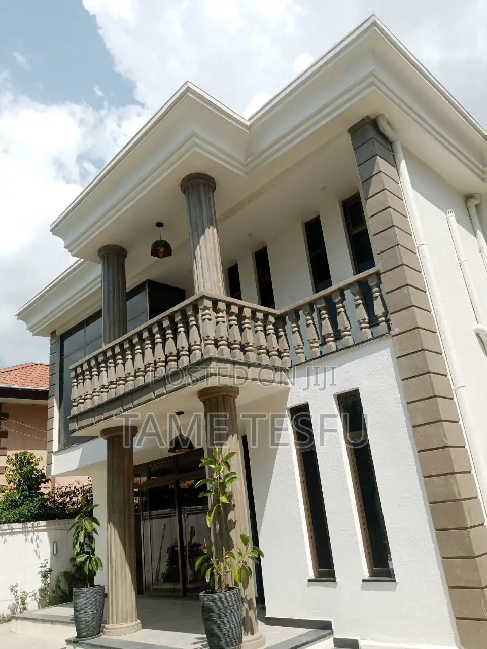 Furnished 6bdrm House in Hayat Compound, Bole for sale