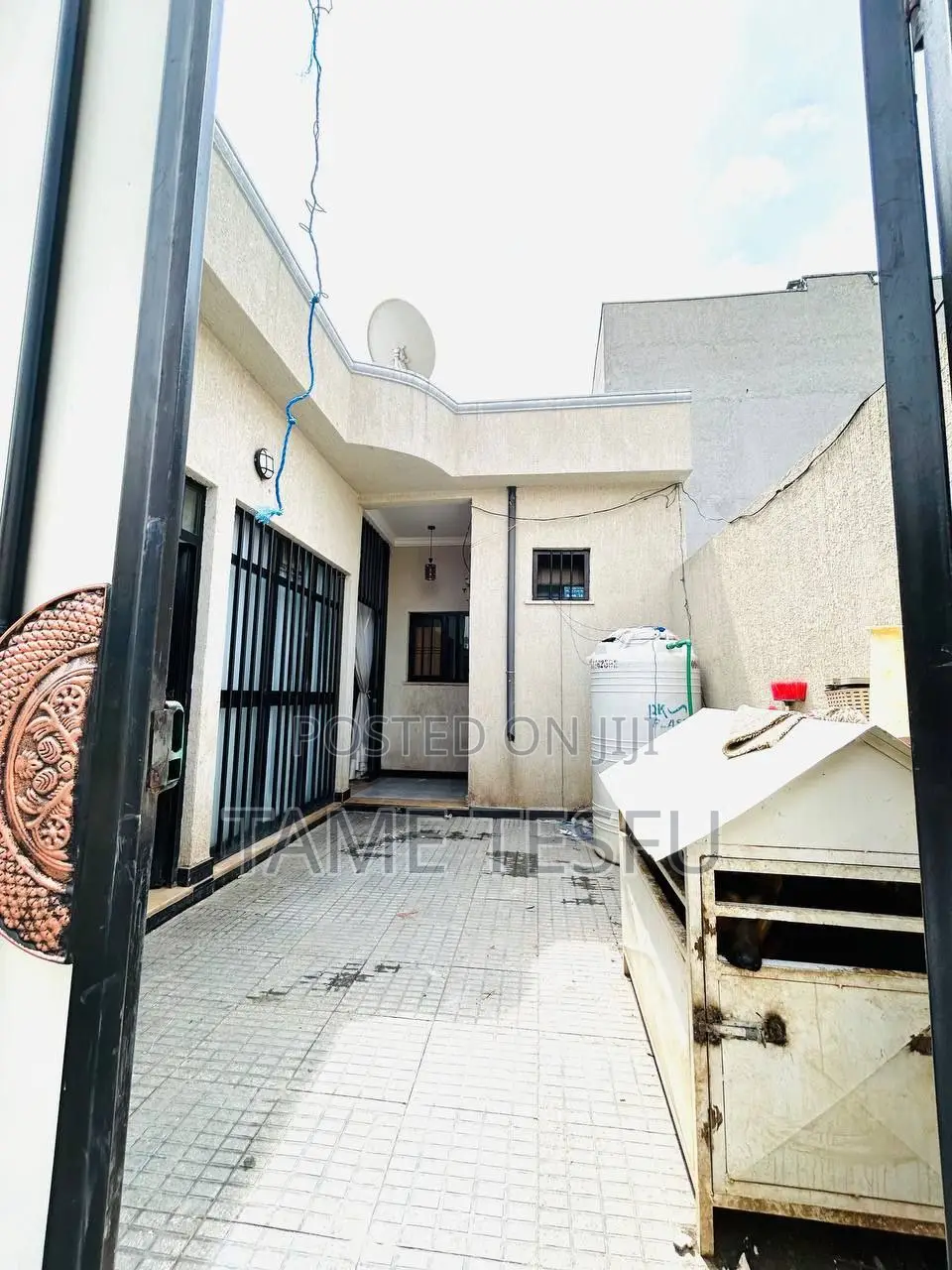 Furnished 2bdrm House in Hayat, Bole for sale