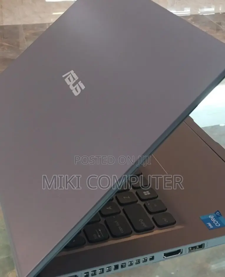 New Laptop Asus VivoBook 15 X505BA 4GB Intel Core I3 SSD 128GB