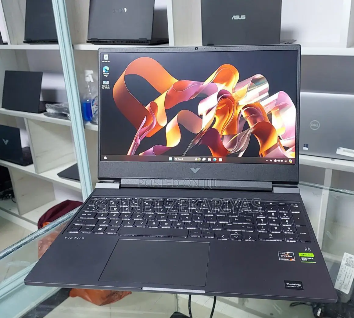 New Laptop HP Victus 15 16GB AMD Ryzen 5 SSD 512GB