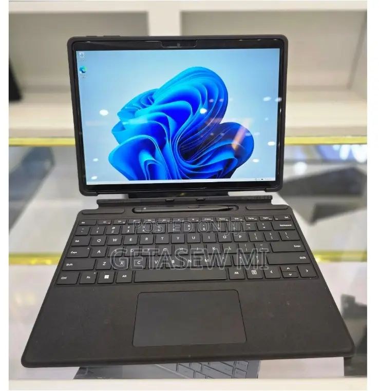 New Laptop Microsoft Surface Pro 9 16GB Intel Core I7 SSD 512GB