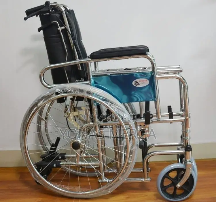 Toiley Wheelchair_has a Commode Option With Removable Potty