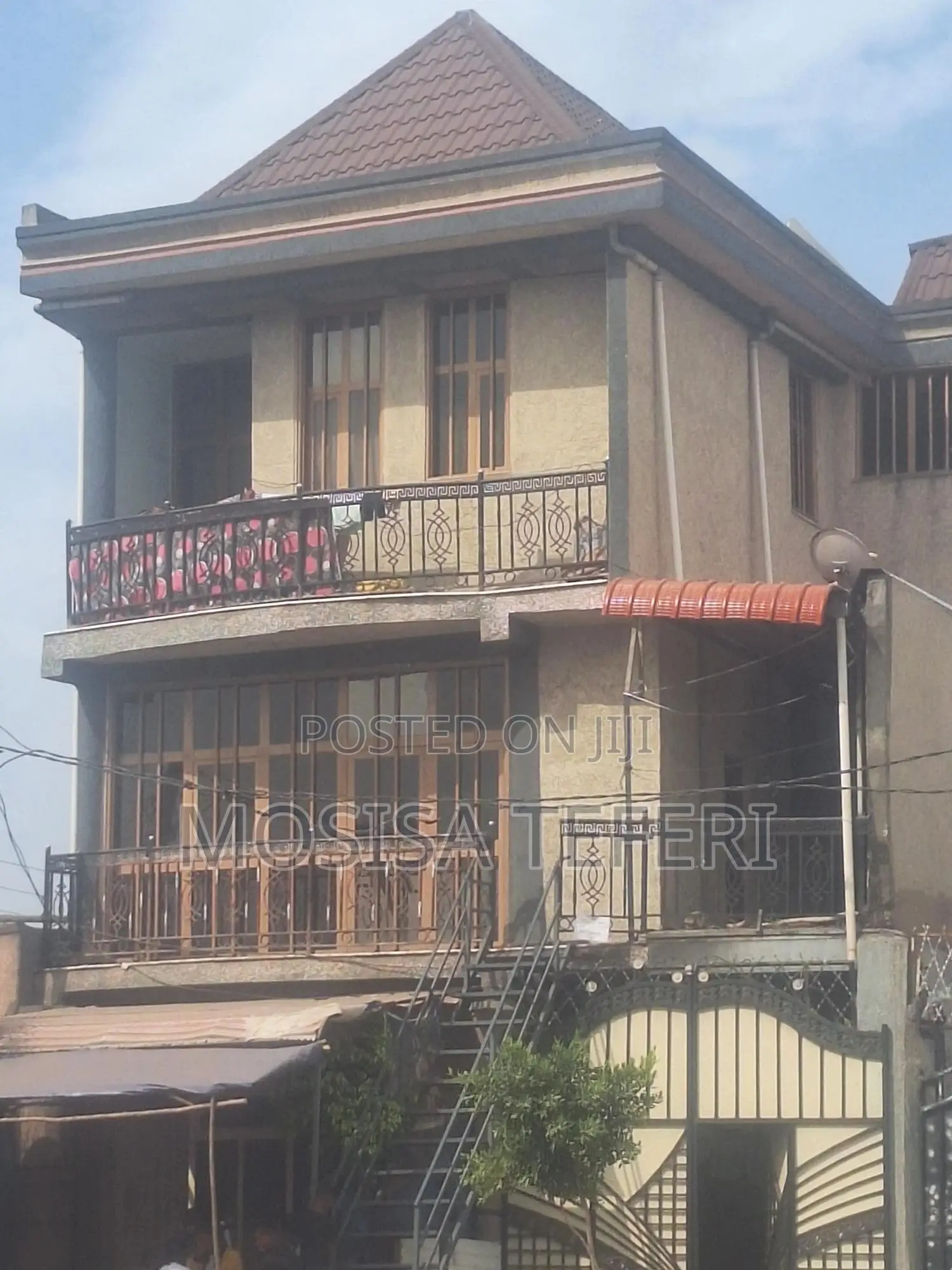 Furnished 10bdrm Apartment in East Shewa for sale