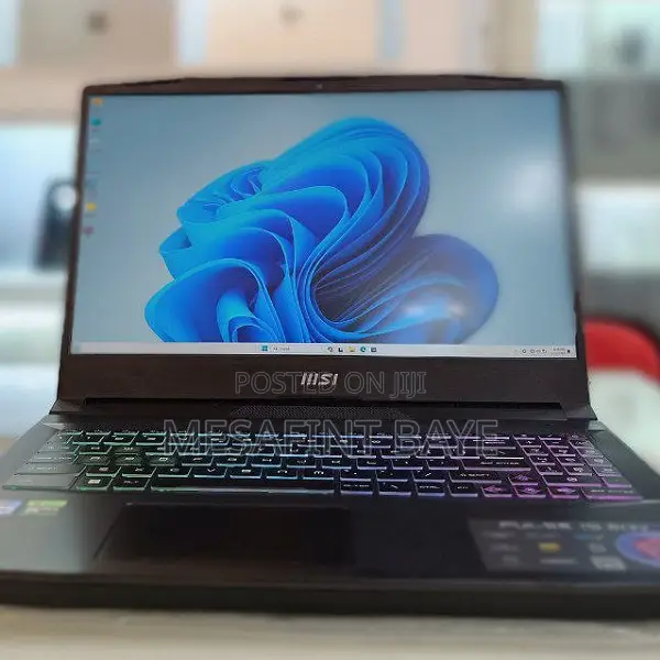 New Laptop MSI Katana GF66 16GB Intel Core I7 SSD 1T