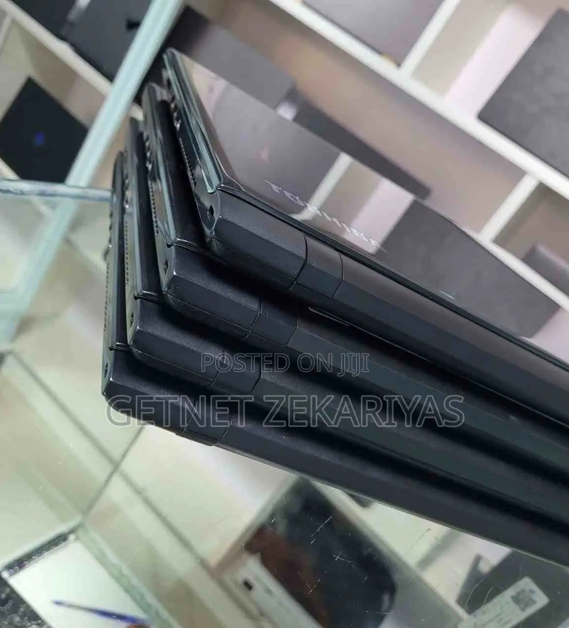 New Laptop Toshiba Satellite C850 8GB Intel Core I5 HDD 500GB