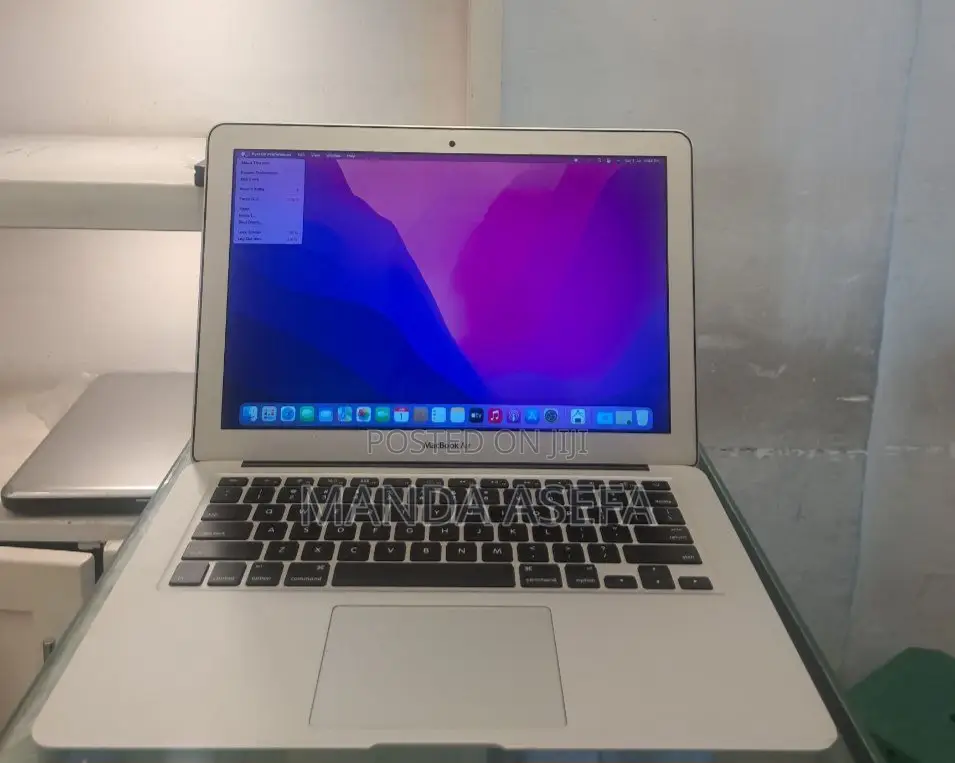 New Laptop Apple MacBook Air 2015 8GB Intel Core I5 SSD 128GB