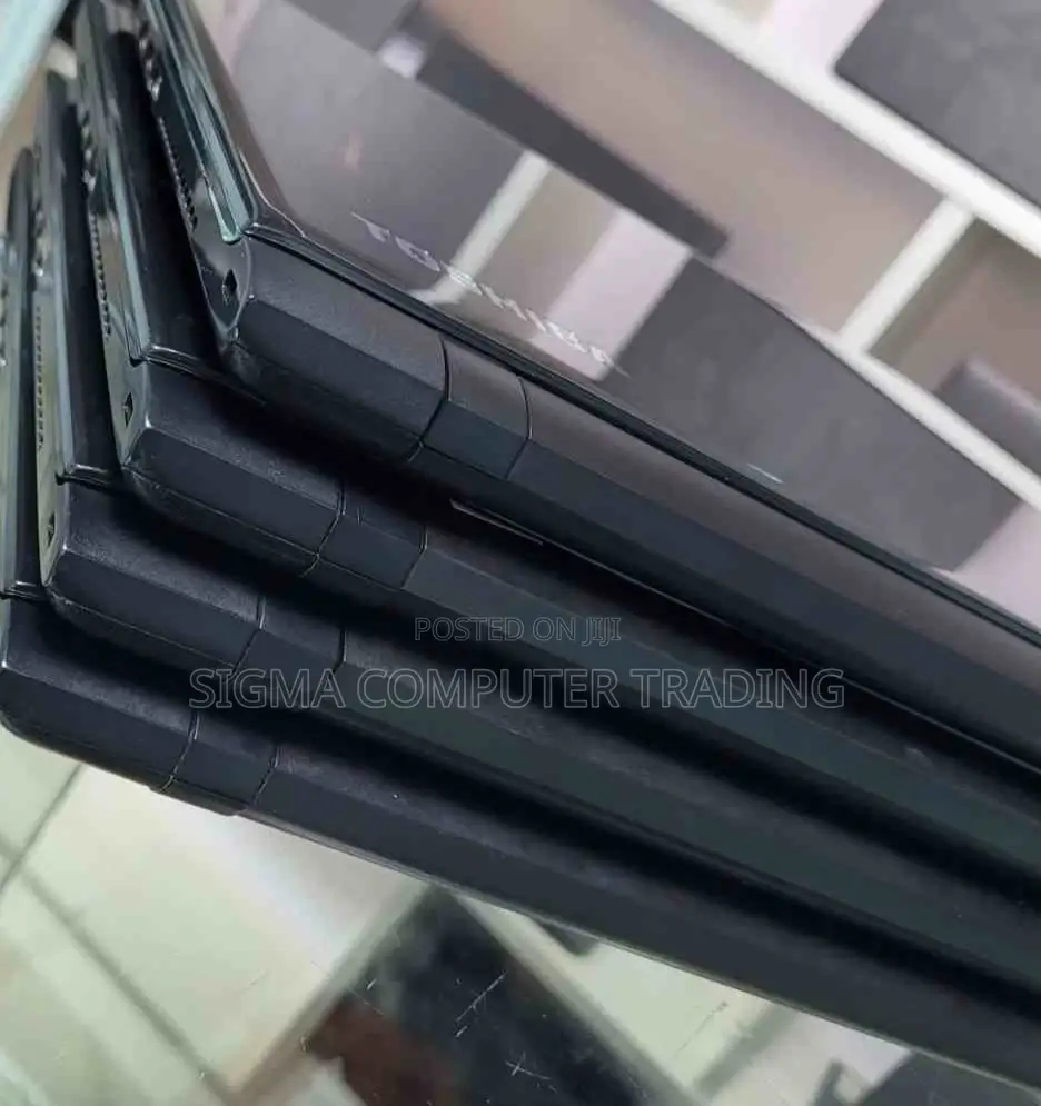 New Laptop Toshiba Satellite C55 8GB Intel Core I5 HDD 500GB