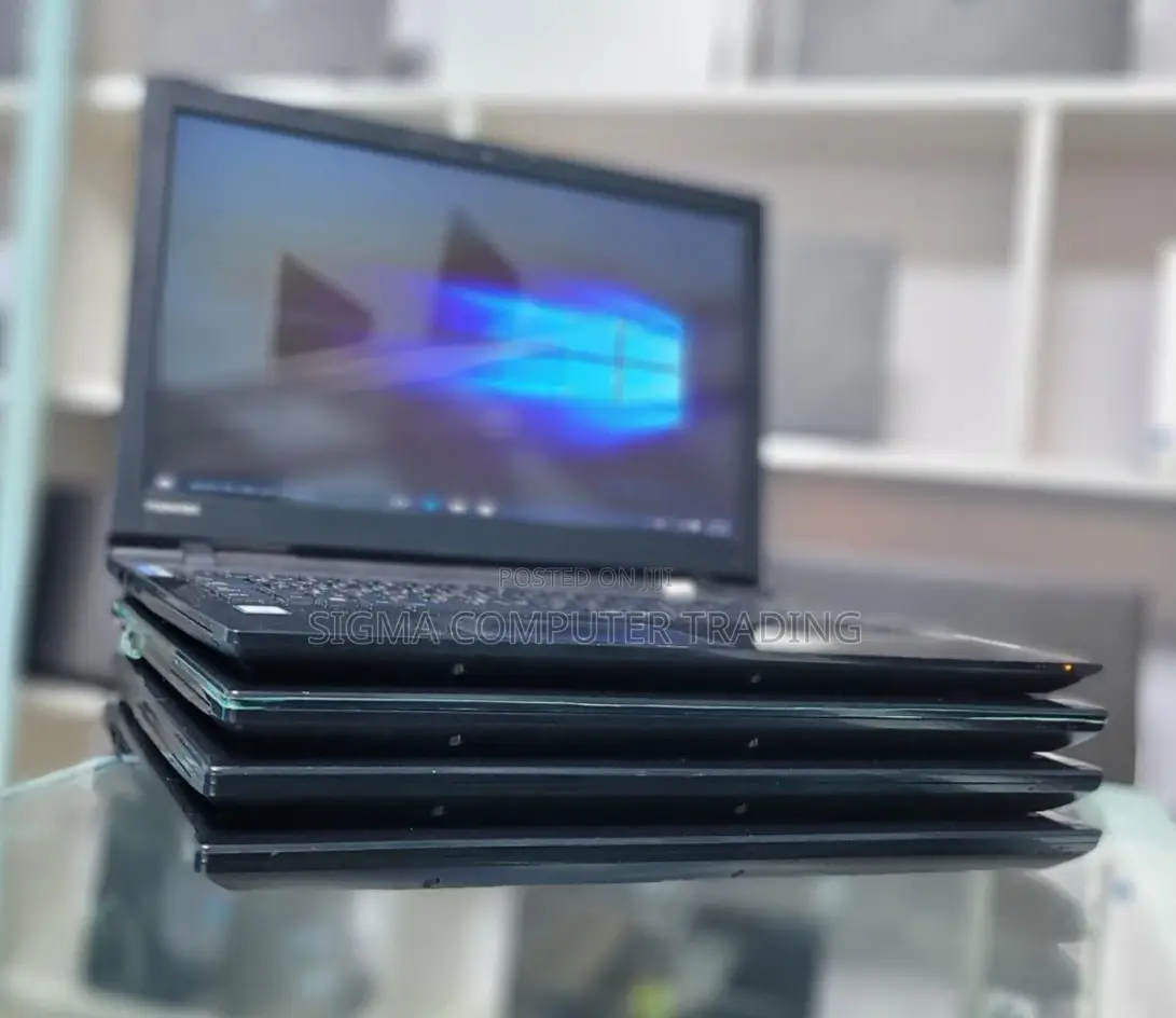 New Laptop Toshiba Satellite C55 8GB Intel Core I5 HDD 500GB