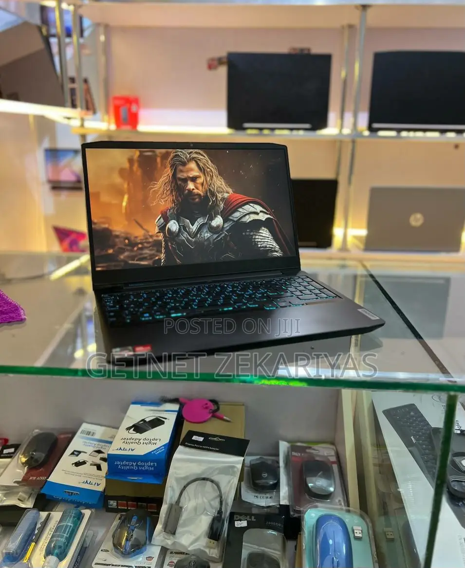 New Laptop Lenovo IdeaPad 300 16GB AMD Ryzen 5 SSD 512GB