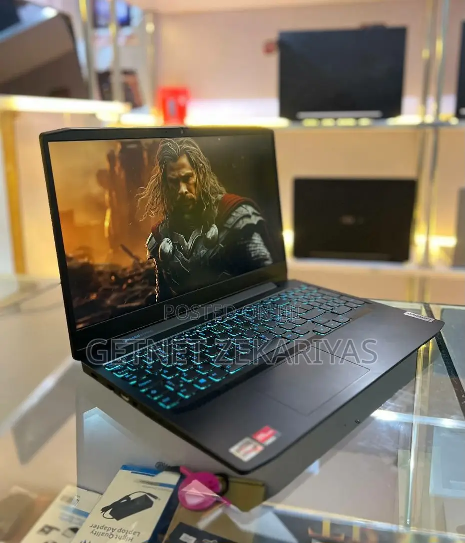 New Laptop Lenovo IdeaPad 300 16GB AMD Ryzen 5 SSD 512GB