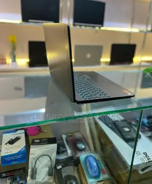 New Laptop Lenovo IdeaPad 300 16GB AMD Ryzen 5 SSD 512GB