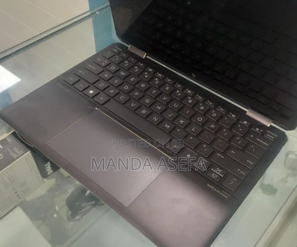 New Laptop HP Spectre 16GB Intel Core I7 SSD 1T