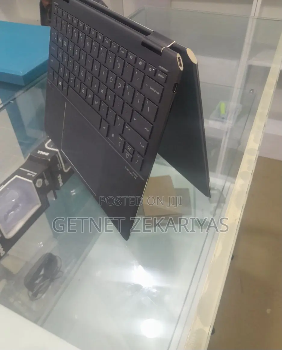 New Laptop HP Spectre 14 16GB Intel Core I7 SSD 1T