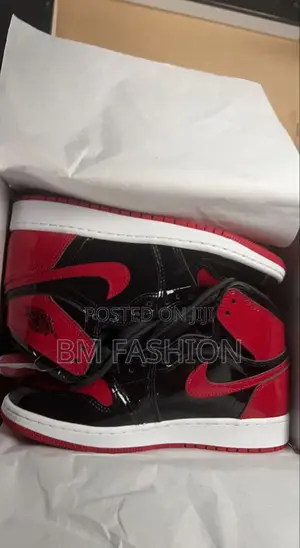 Air Jordan Retro Red