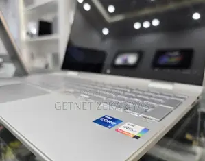 New Laptop HP Envy 15 8GB Intel Core I5 SSD 512GB