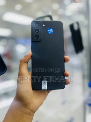 Photo - New Samsung Galaxy S21 FE 5G 256 GB Black