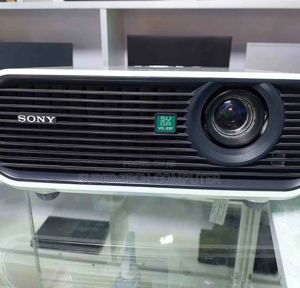 Sony VPL ES7 Projector for Sell