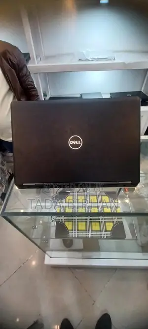 New Laptop Dell XPS 15 8GB Intel Core I5 SSD 512GB