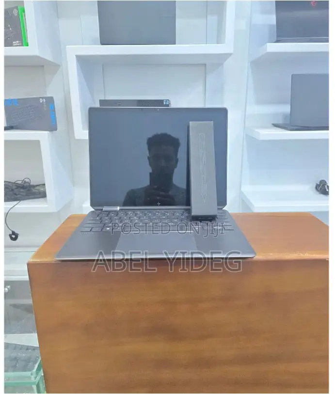 New Laptop HP Spectre X360 16GB Intel Core I7 SSD 1T