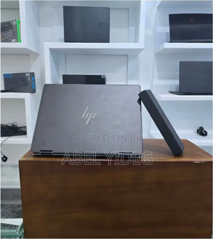 New Laptop HP Spectre X360 16GB Intel Core I7 SSD 1T