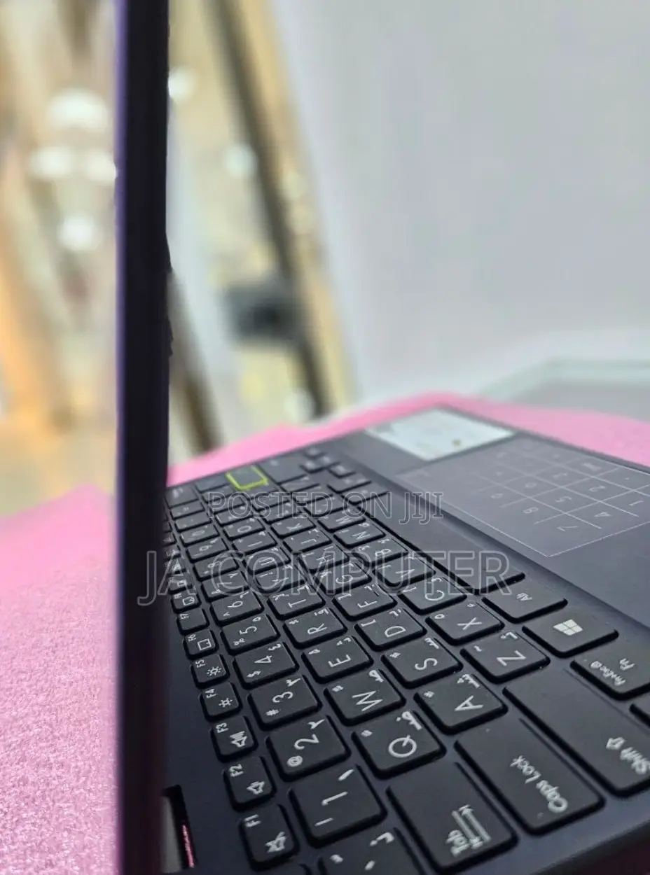 New Laptop Asus VivoBook 15 X505BA 4GB Intel Celeron SSD 256GB