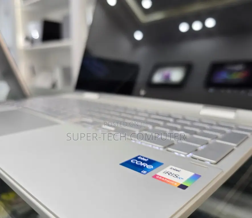 New Laptop HP Envy X360 8GB Intel Core I5 SSD 512GB