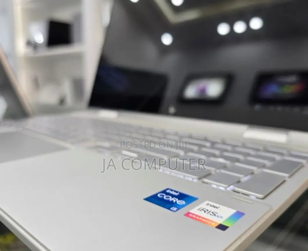 New Laptop HP Envy 15 8GB Intel Core I5 SSD 512GB