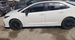 New Toyota Corolla 2022 White