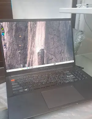 New Laptop Asus VivoBook Pro 17 N705UQ 16GB Intel Core I9 SSD 1T