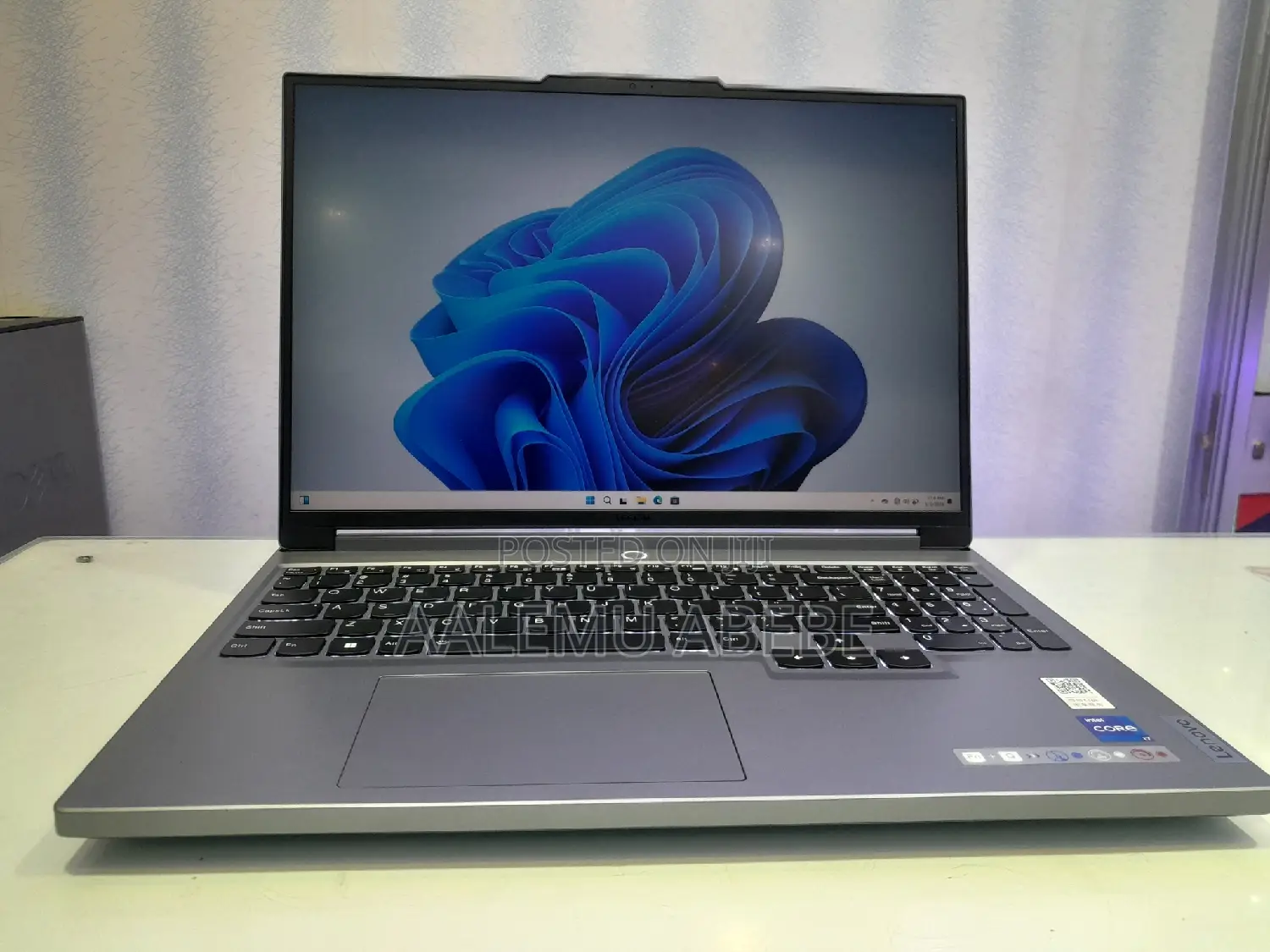 New Lenovo Legion Y7000P IRX9 Gaming Laptop 16GB Intel Core I7 SSD 1T