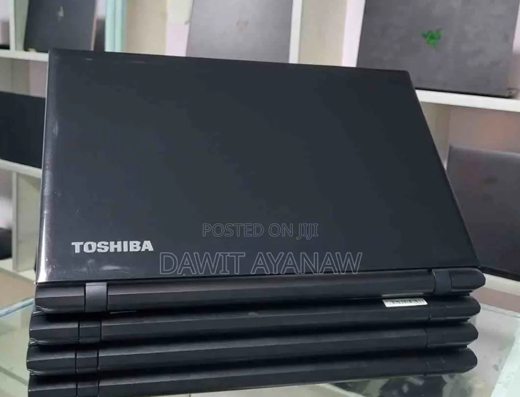 New Laptop Toshiba 8GB Intel Core I5 HDD 500GB