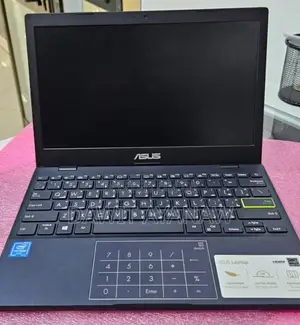 Photo - New Laptop Asus 4GB Intel Core 2 Quad SSD 256GB