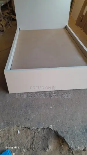 መሳቢያ ያላቸው አልጋዎች