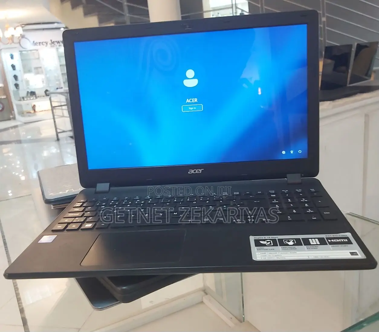 New Laptop Acer Aspire ES1-131 8GB Intel Celeron HDD 1T