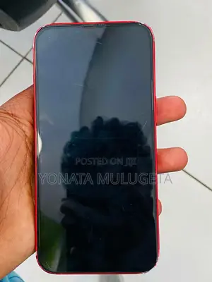 Photo - Apple iPhone 13 128 GB Red