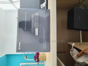 D-Link 24-Port 10/100 Desktop Switch