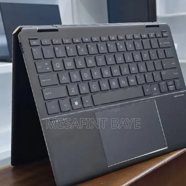 New Laptop HP Spectre 16GB Intel Core I7 SSD 1T