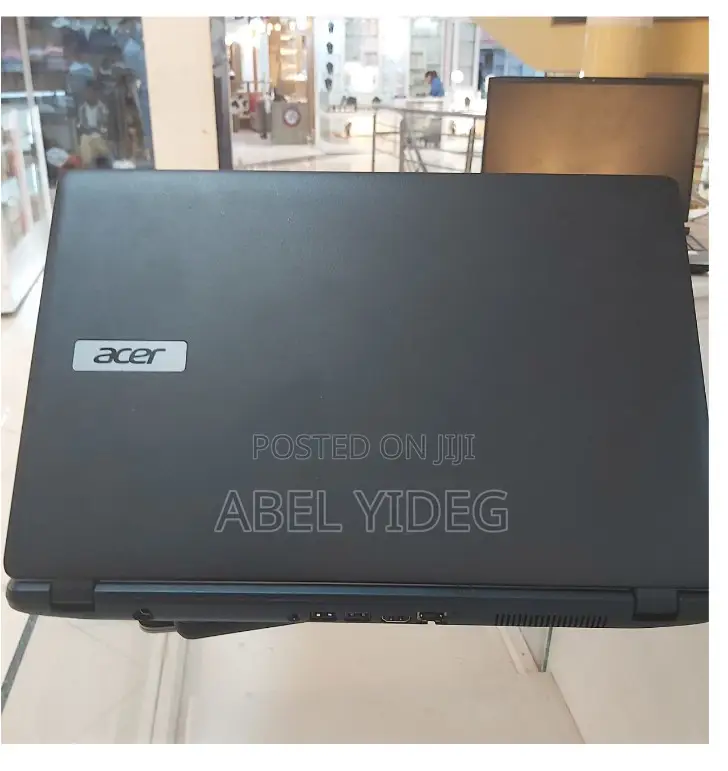 New Laptop Acer Aspire E1-771g 8GB Intel Celeron HDD 1T