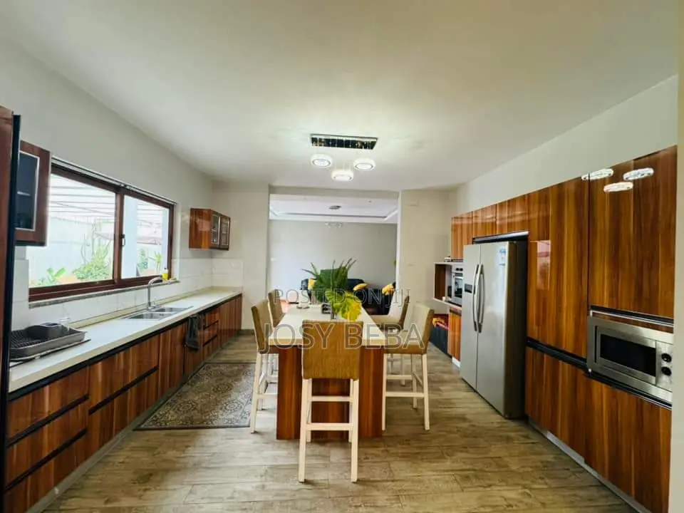 5bdrm House in Bole for rent