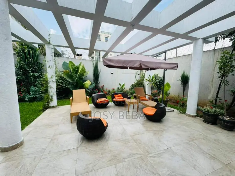 5bdrm House in Bole for rent