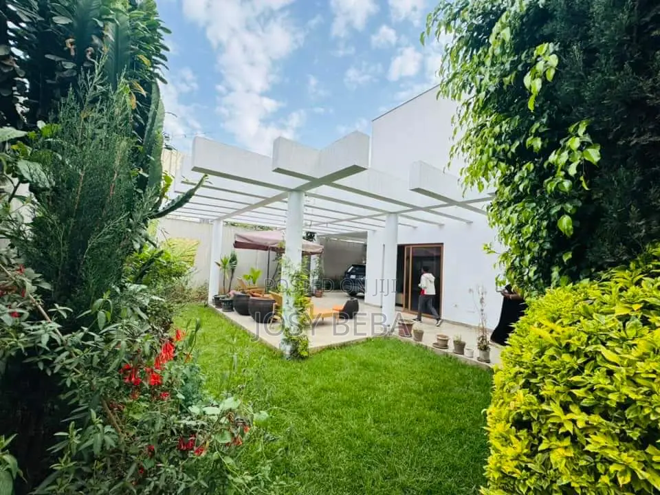 5bdrm House in Bole for rent