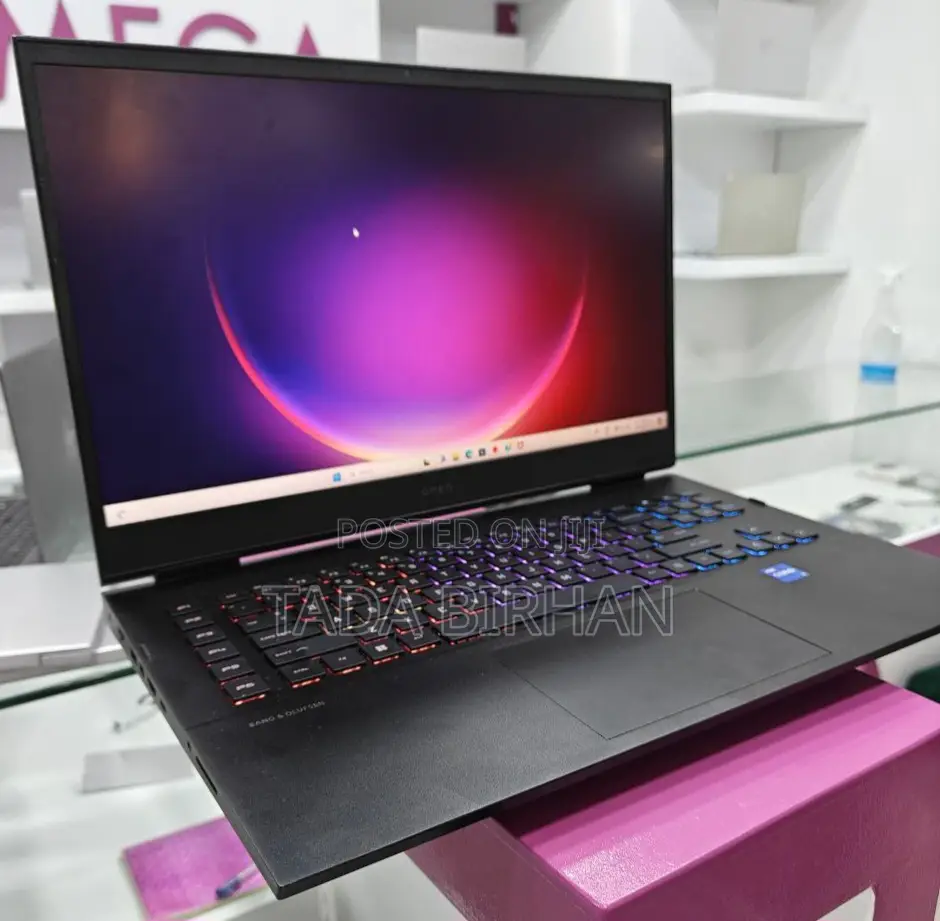 New Laptop HP Omen 17t 16GB Intel Core I7 SSD 1T