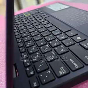 New Laptop Asus VivoBook 15 X505BA 4GB Intel SSD 256GB