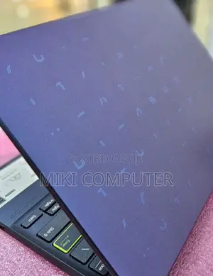 New Laptop Asus VivoBook 15 X505BA 4GB Intel SSD 256GB