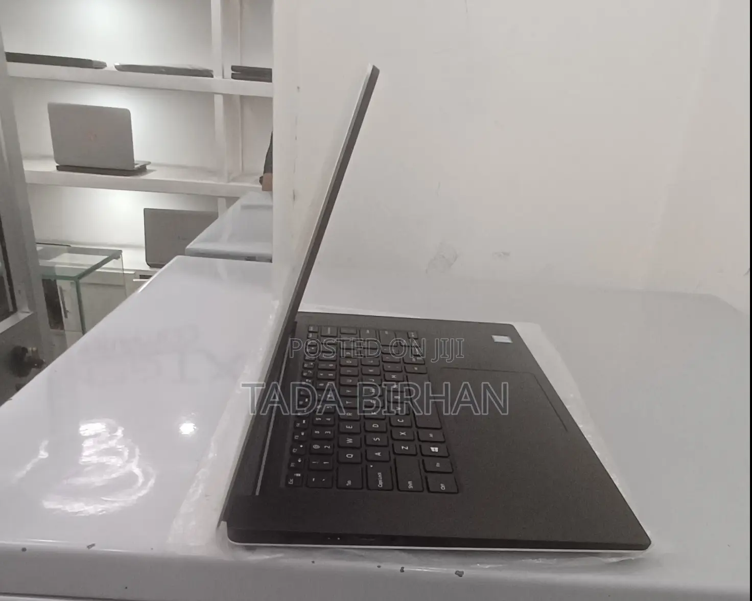 New Laptop Dell XPS 15 16GB Intel Core I7 SSD 512GB