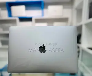 New Laptop Apple MacBook Pro 2019 16GB Intel Core I7 SSD 256GB