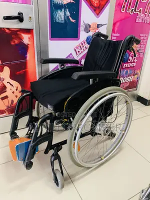 Slightly Used Kids Wheelchair%#Wheelchair#%Wheelchair%*Wheel