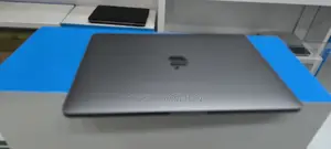 New Laptop Apple MacBook 2019 16GB Intel Core I7 SSD 256GB