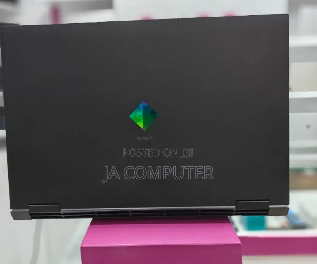 New Laptop HP Omen 17 16GB Intel Core I7 SSD 1T