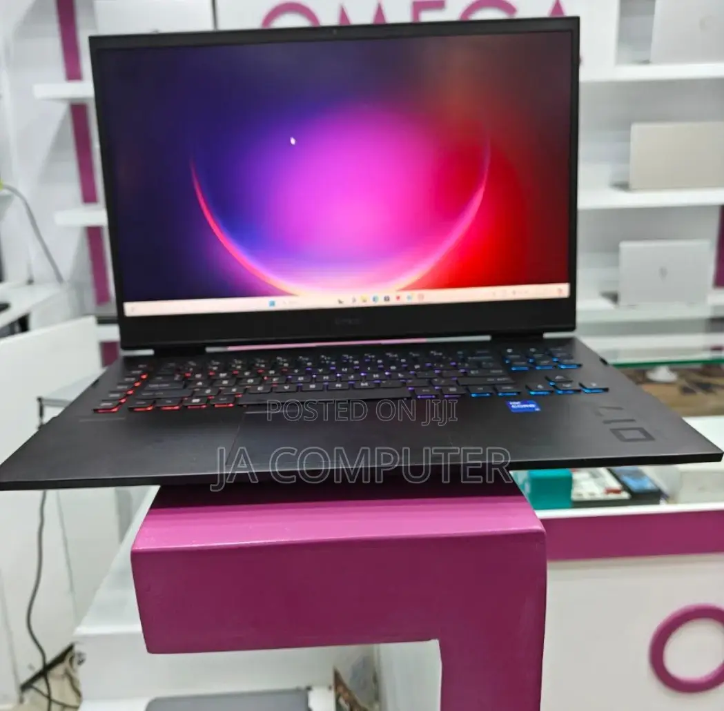 New Laptop HP Omen 17 16GB Intel Core I7 SSD 1T